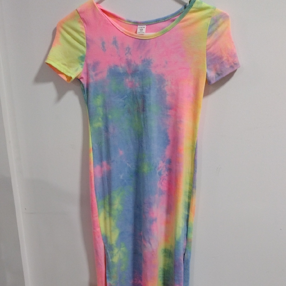 colorful cute tie-dye dress